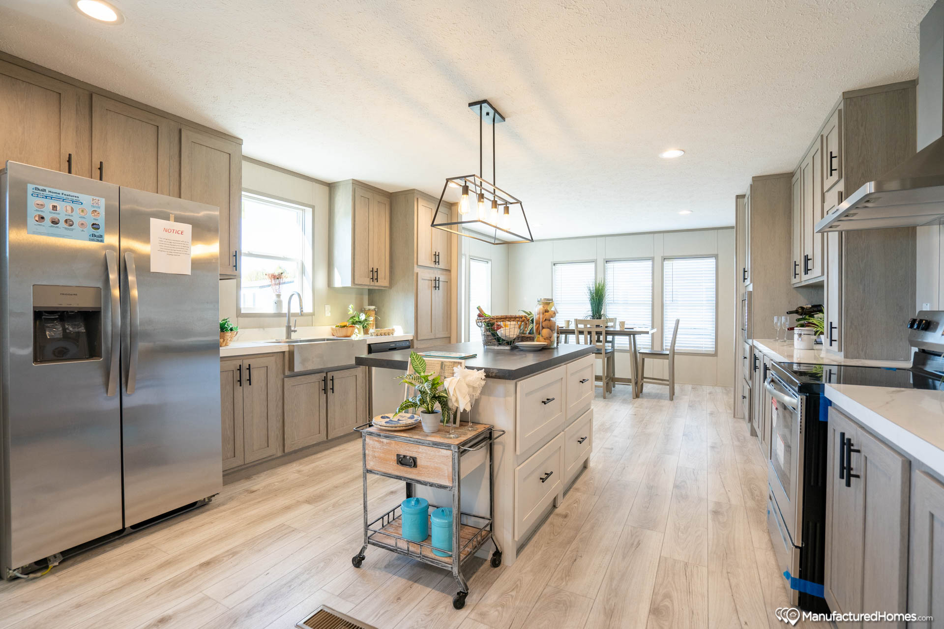 Exclusive / The Diamond 46EXC32603AH by Clayton Homes of Marion